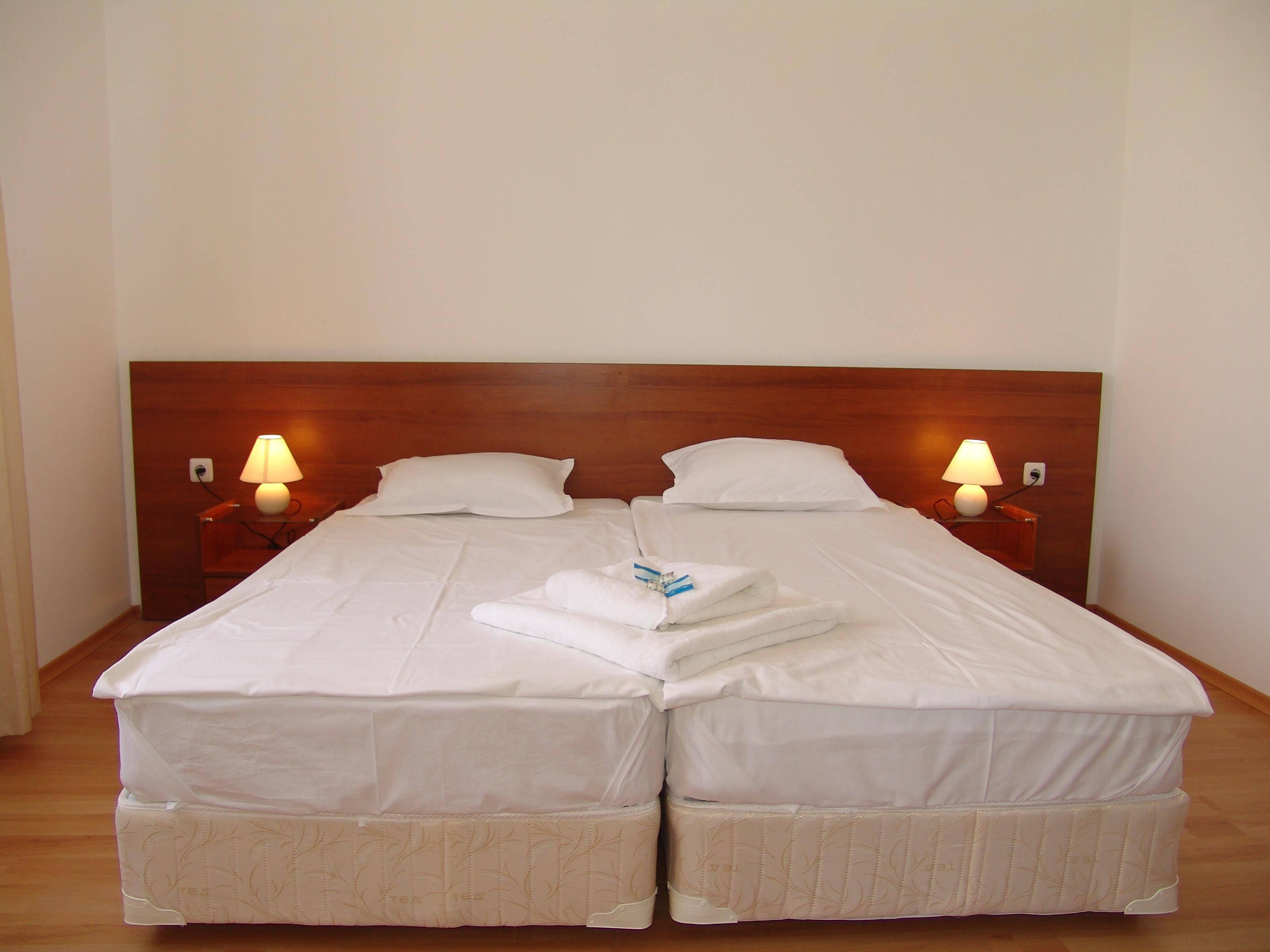 Apart Hotel Kasandra ซันนีบีช ภายนอก รูปภาพ