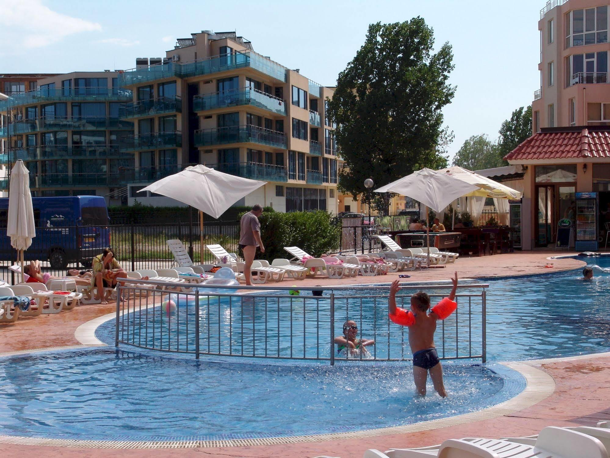 Apart Hotel Kasandra ซันนีบีช ภายนอก รูปภาพ