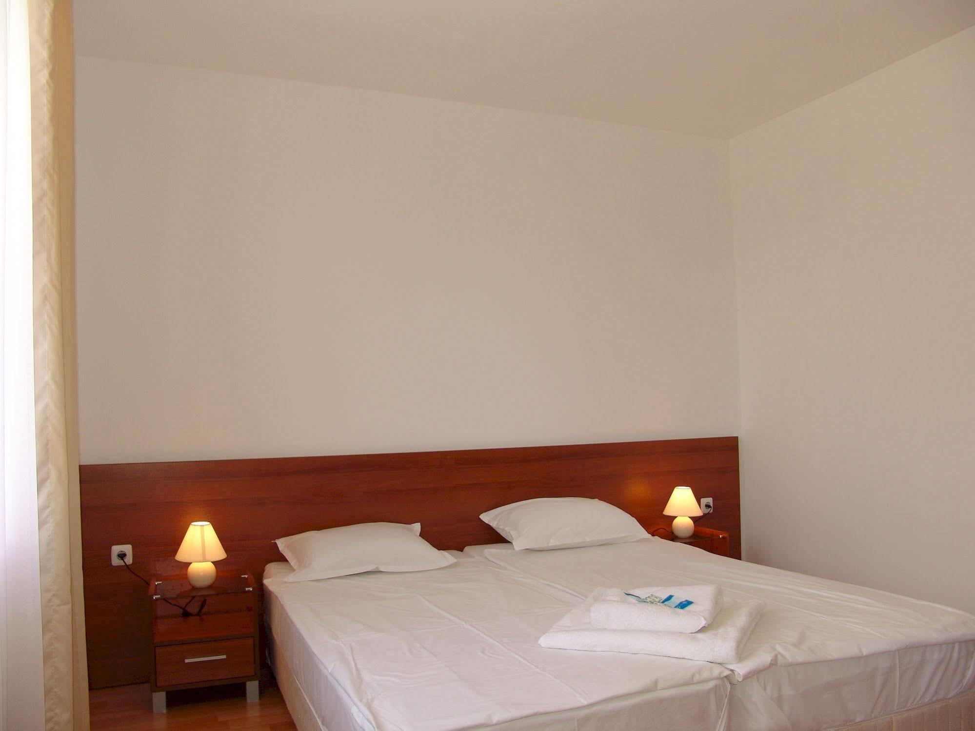 Apart Hotel Kasandra ซันนีบีช ภายนอก รูปภาพ